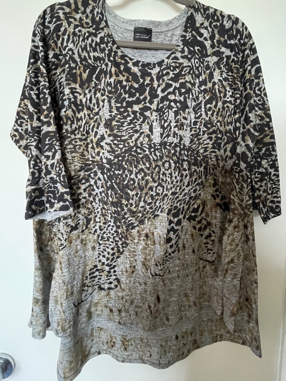 Inoah Cheetah Print Top